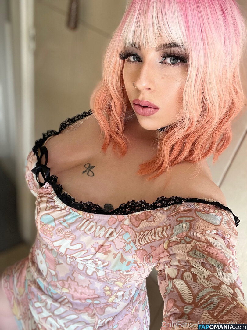 midgetwithtits Обнажённый OnlyFans  Утёкшее фото #2