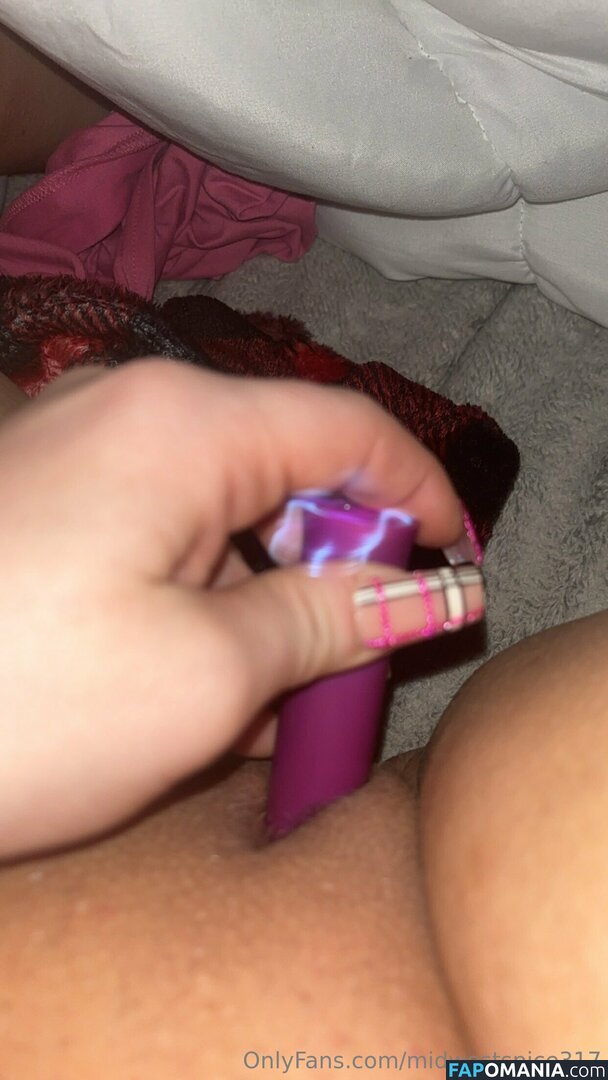 Holly / Midwest Spice 317 / midwestspice317 / randomess317 / randomesss86 Обнажённый OnlyFans  Утёкшее фото #8