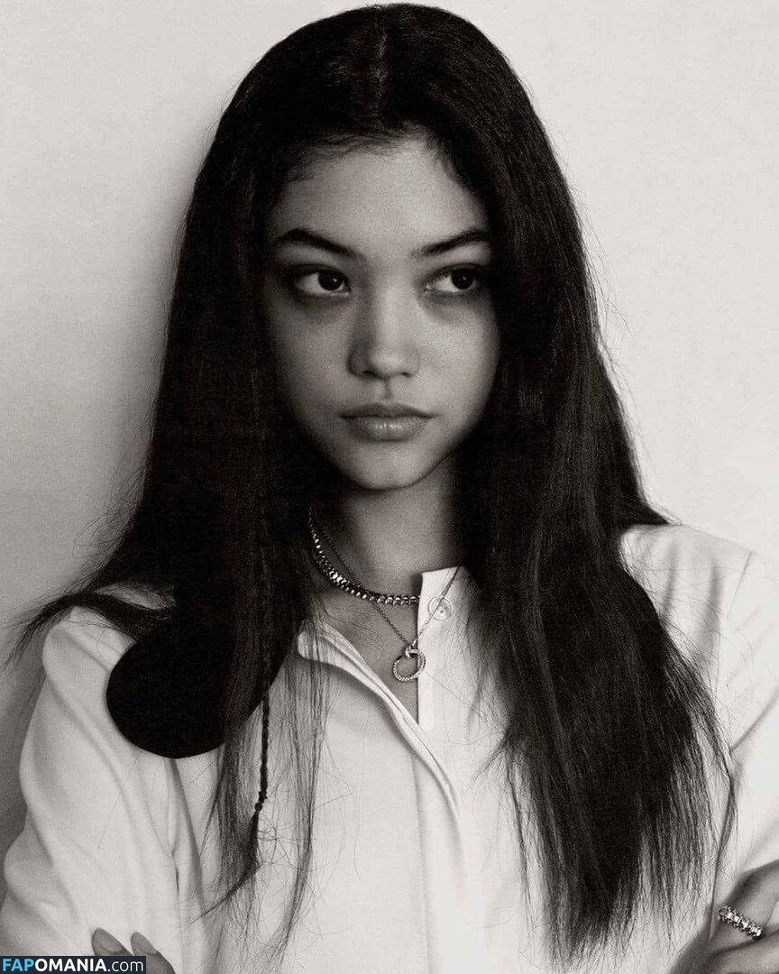 Mika Schneider / mikaschndr Обнажённый OnlyFans  Утёкшее фото #5