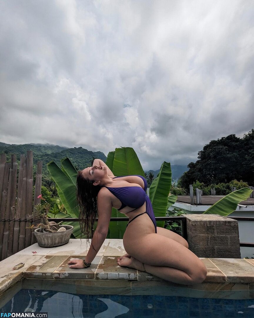 Milada Moore / milada.moore / milada_moore / miladamoore Обнажённый OnlyFans  Утёкшее фото #316