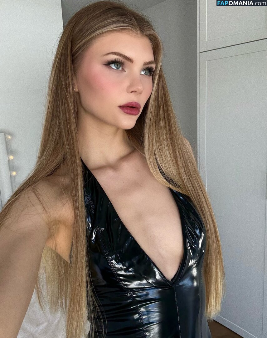 mila_sobolov / milakittenx Обнажённый OnlyFans  Утёкшее фото #51