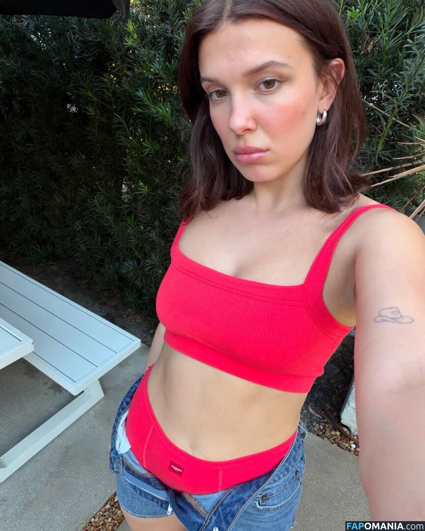Millie Bobby Brown / milliebobbybrown Обнажённый OnlyFans  Утёкшее фото #140