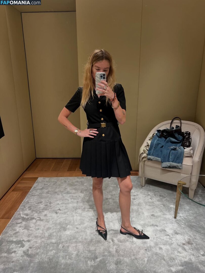 Milly Alcock / https: / millyalcock Обнажённый OnlyFans  Утёкшее фото #285