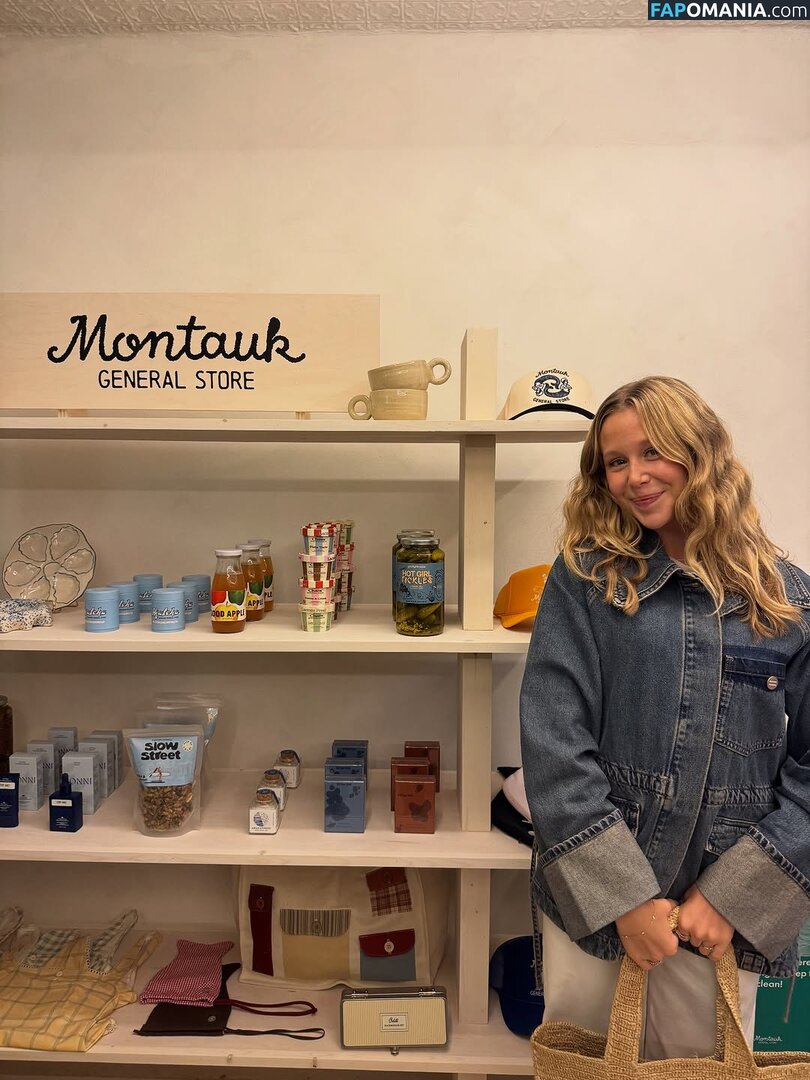 Miranda McKeon / MirandaMckeon / https: / miranda.mckeon Обнажённый OnlyFans  Утёкшее фото #1