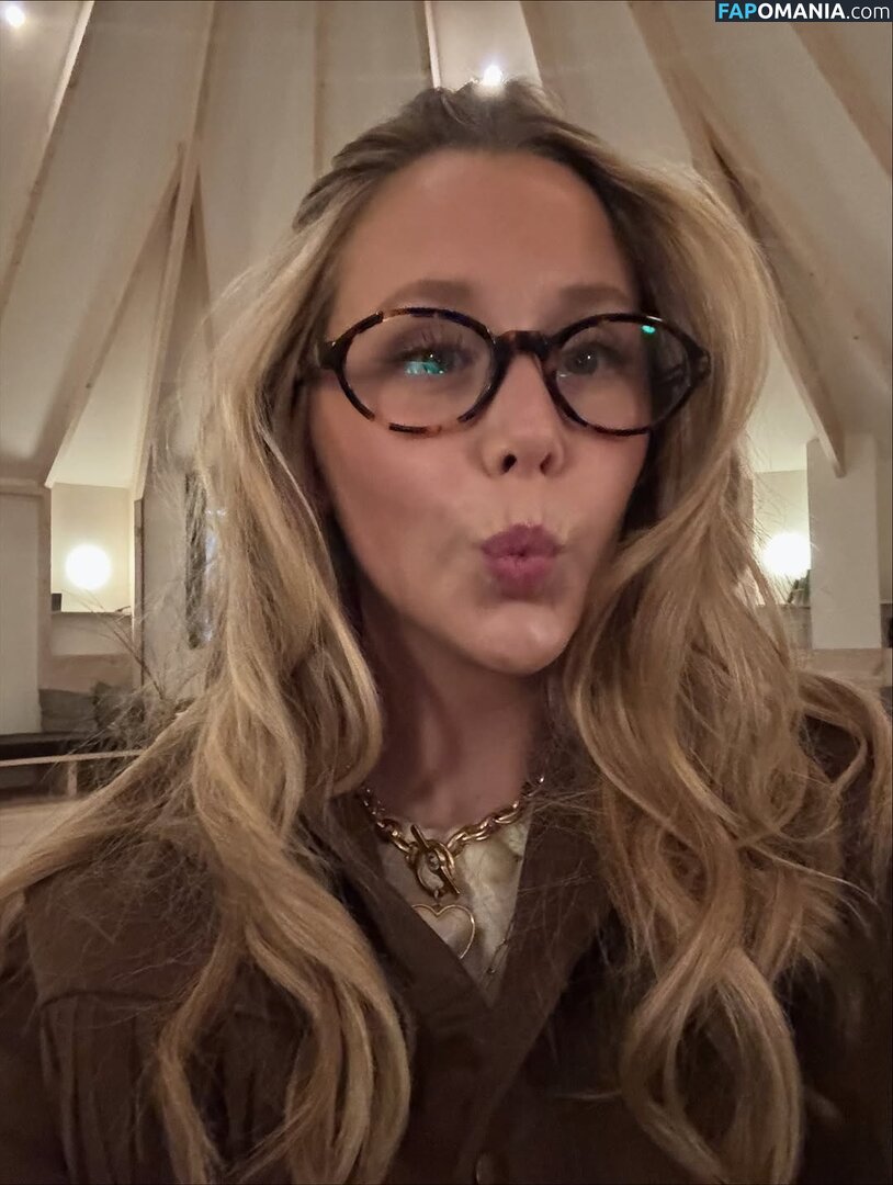 Miranda McKeon / MirandaMckeon / https: / miranda.mckeon Обнажённый OnlyFans  Утёкшее фото #5