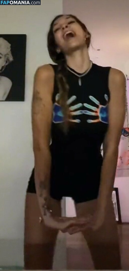 Miss X Bee Brii / miss.x.bee / miss.xbee Обнажённый OnlyFans  Утёкшее фото #74