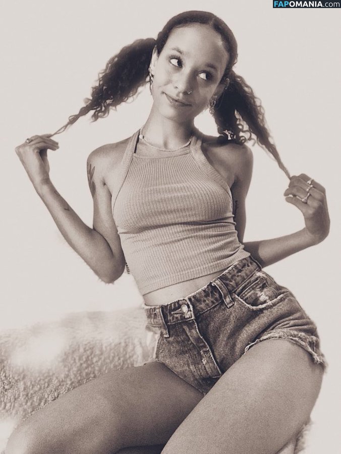 Mayliene / MissFairy Обнажённый OnlyFans  Утёкшее фото #4