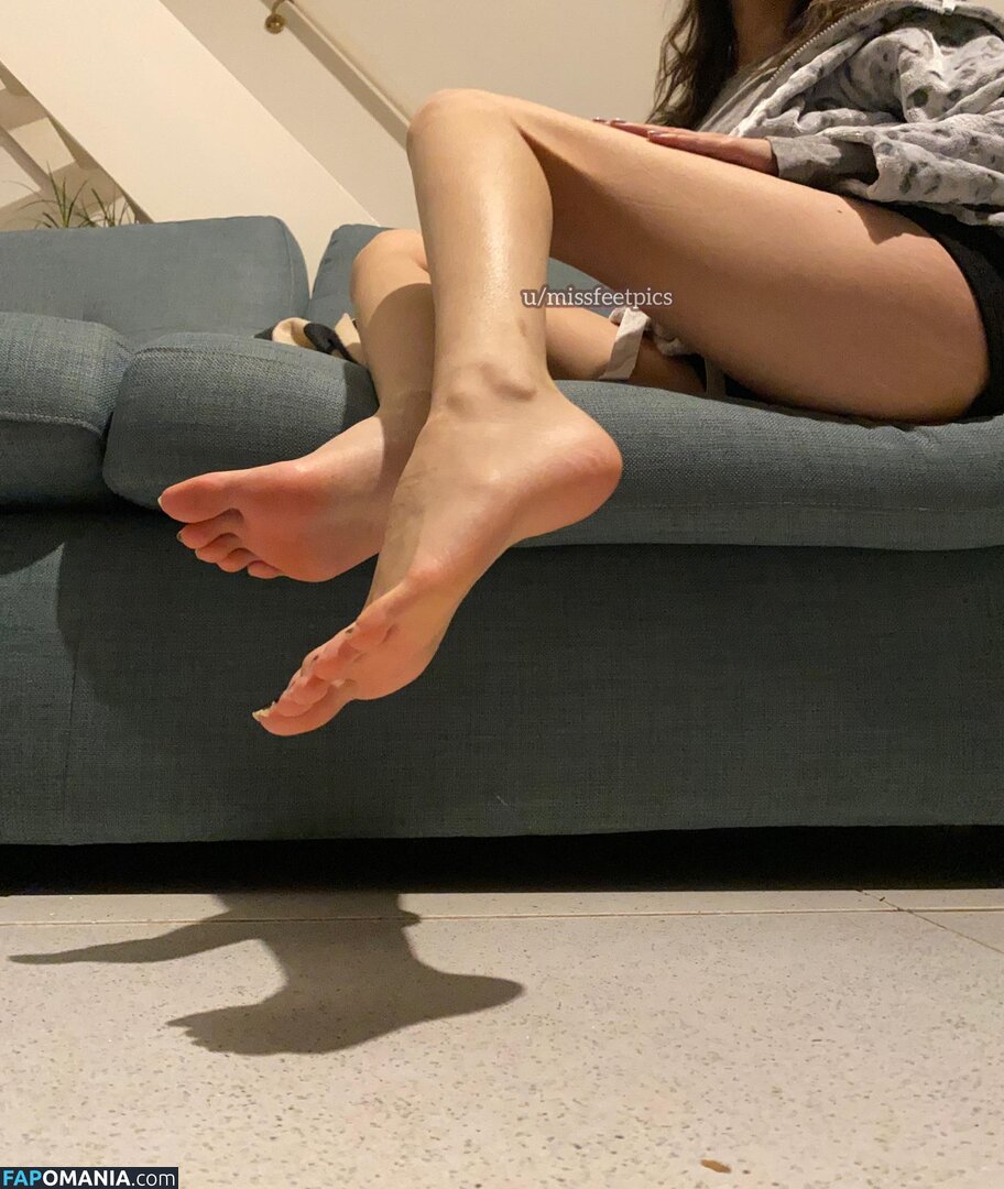 missfeetpics.14 / missfxxtpics Обнажённый OnlyFans  Утёкшее фото #3