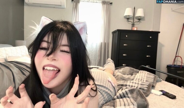 molly.osamu / mollymeowz / mollymew2 Обнажённый OnlyFans  Утёкшее фото #17