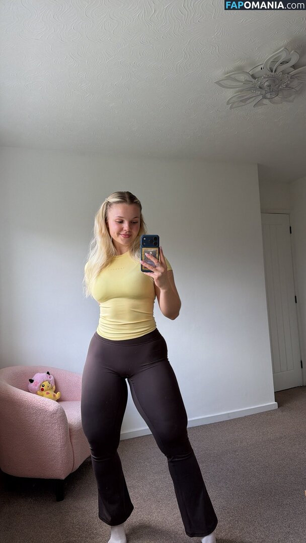 Avalynn Rose / _mommymewtwo / avalynnrose Обнажённый OnlyFans  Утёкшее фото #7