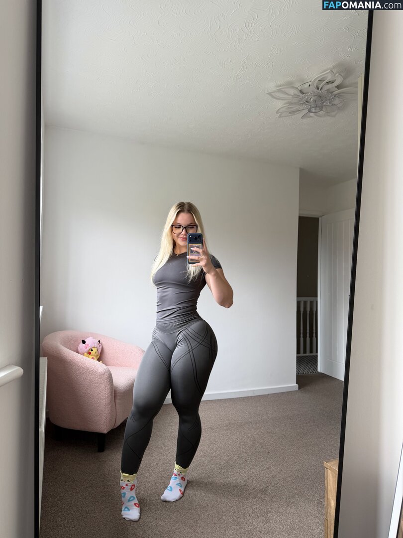 Avalynn Rose / _mommymewtwo / avalynnrose Обнажённый OnlyFans  Утёкшее фото #14