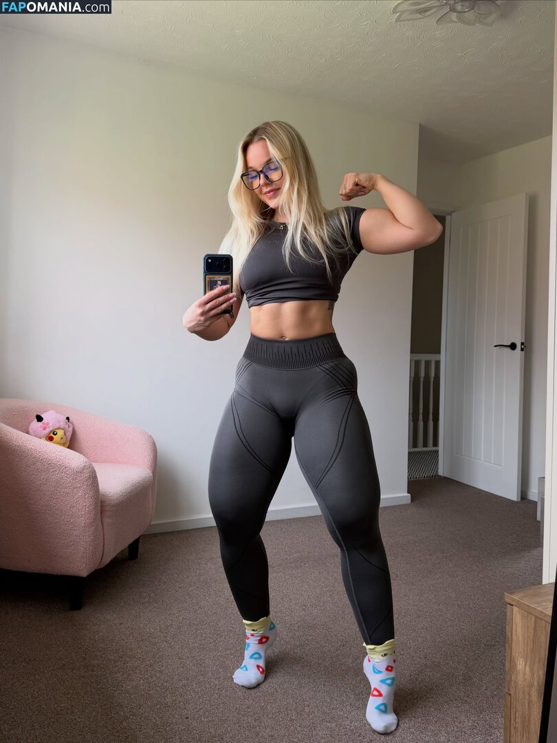 Avalynn Rose / _mommymewtwo / avalynnrose Обнажённый OnlyFans  Утёкшее фото #16