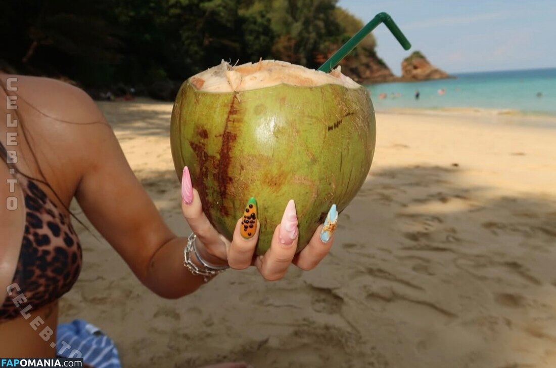 Mthlara Обнажённый OnlyFans  Утёкшее фото #1