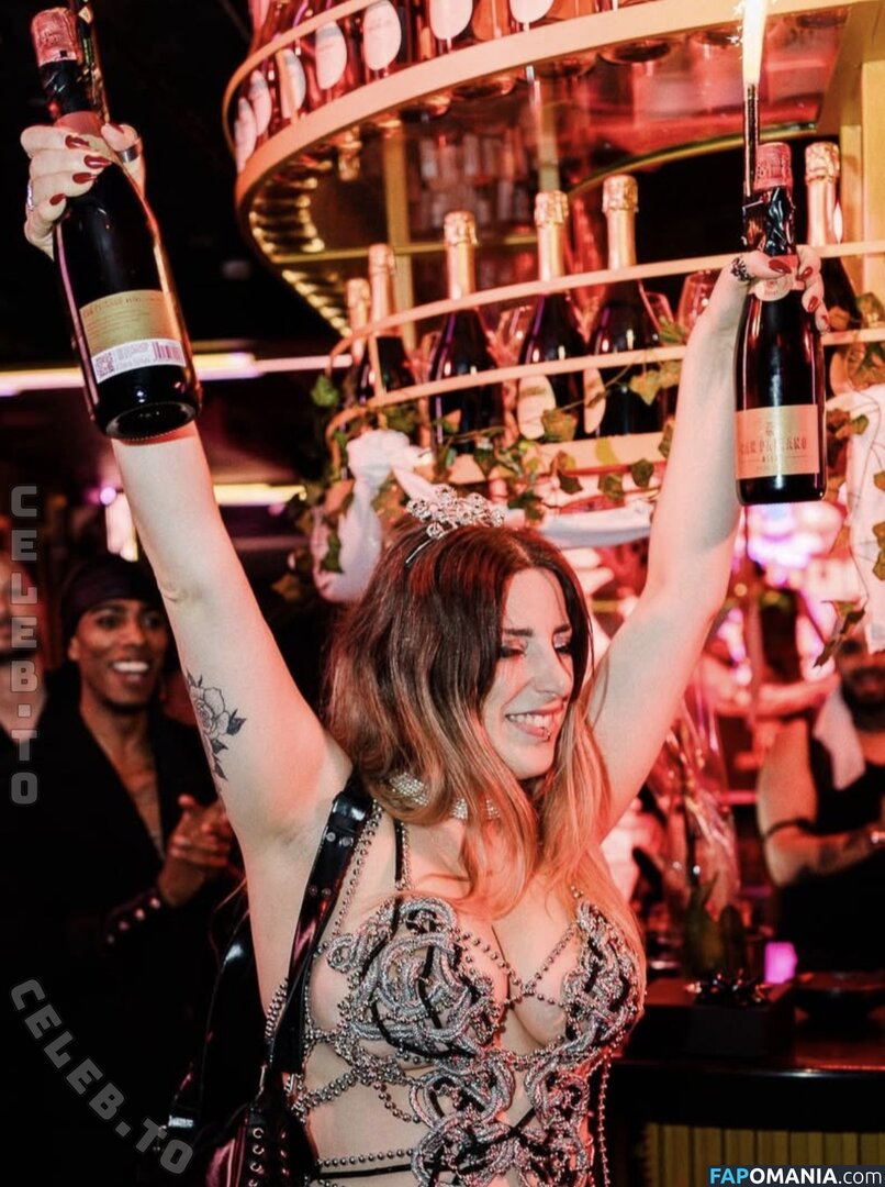 Myriel Monastic / myriel_monastic Обнажённый OnlyFans  Утёкшее фото #2