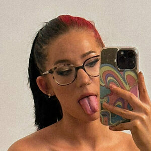 nakedella