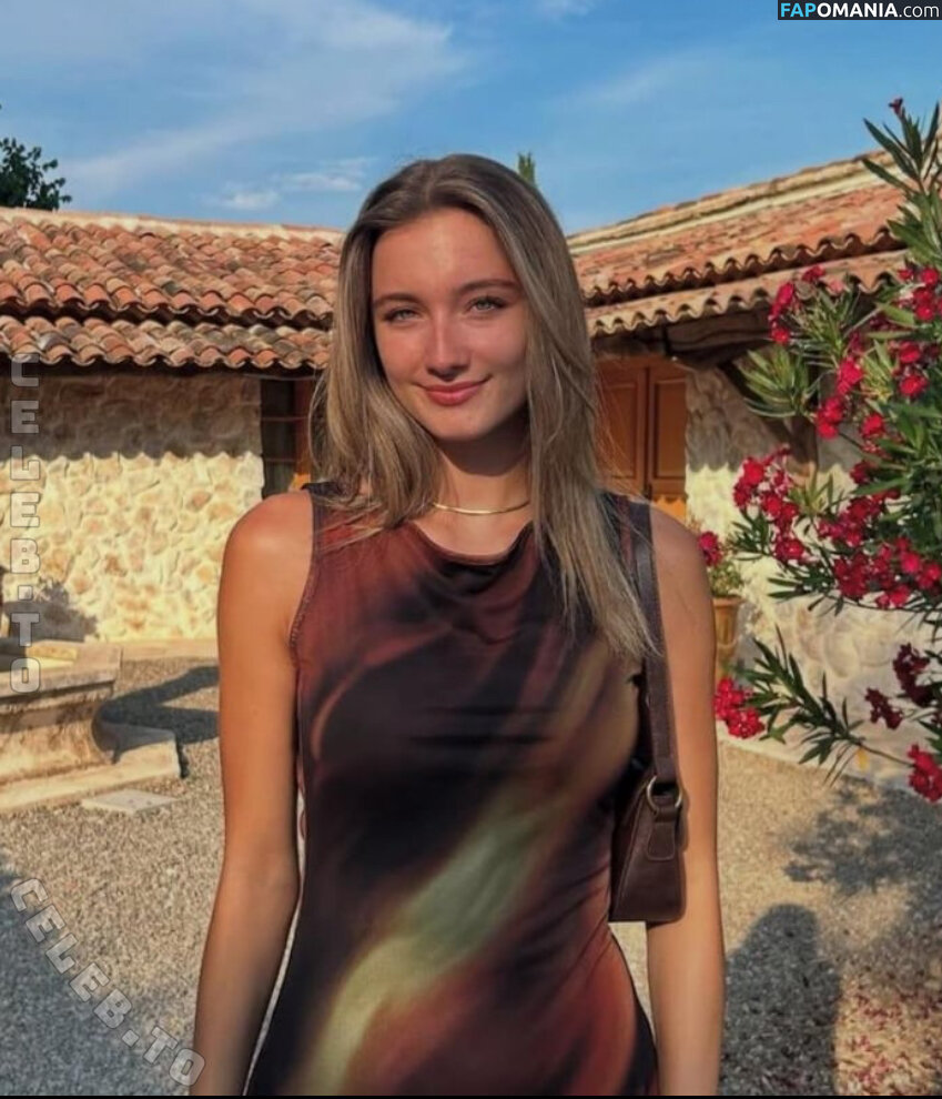 Nanou Asmr / nanou.philips / nanouphilips Обнажённый OnlyFans  Утёкшее фото #1