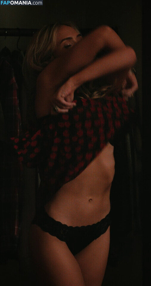 Natalie Alyn Lind / NatalieAlynLind / https: / natalynlind Обнажённый OnlyFans  Утёкшее фото #555