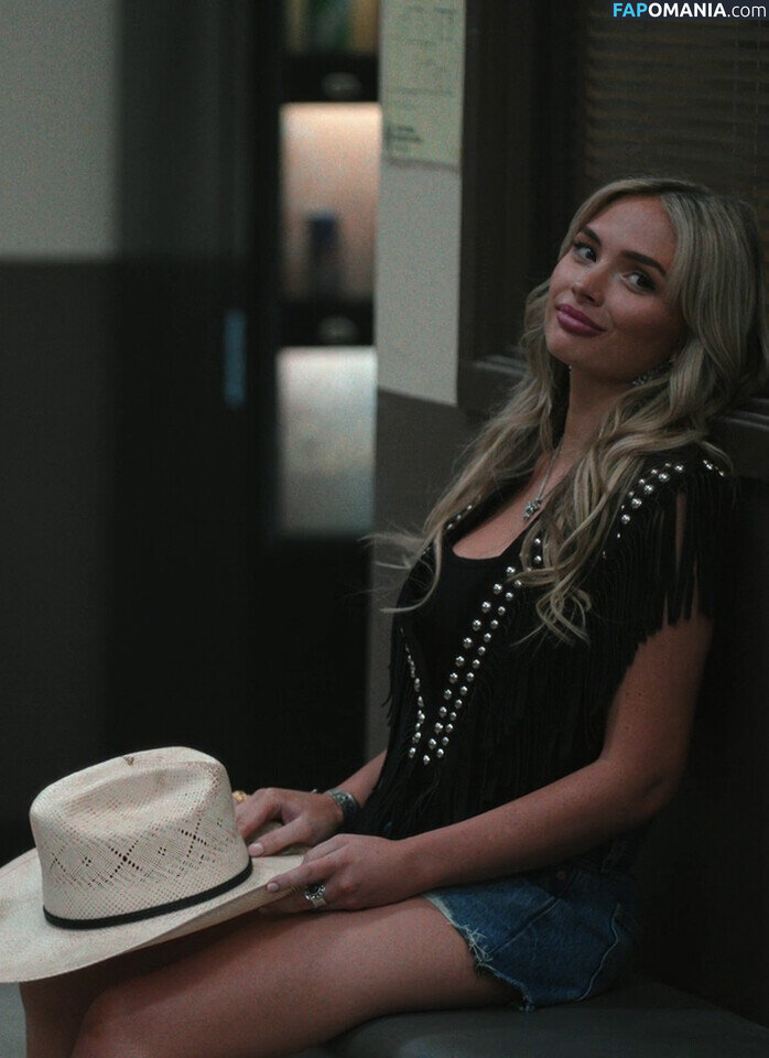 Natalie Alyn Lind / NatalieAlynLind / https: / natalynlind Обнажённый OnlyFans  Утёкшее фото #571