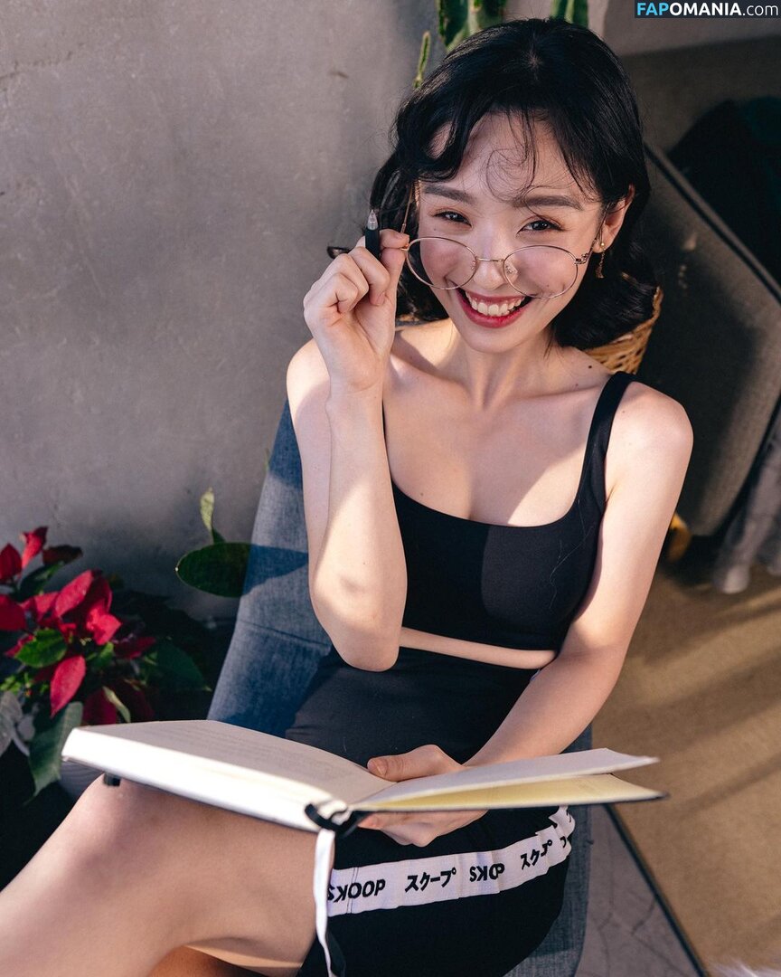 Nayoung Kim / nayoungkim18 Обнажённый OnlyFans  Утёкшее фото #25