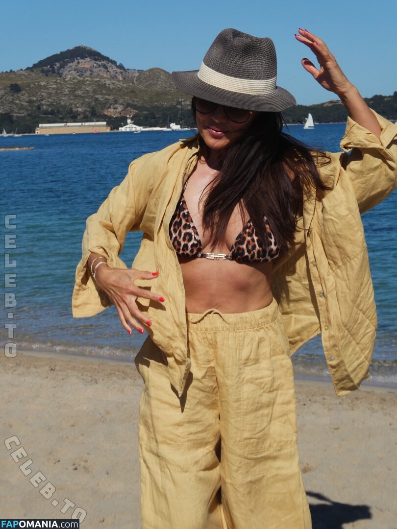 Nazan Eckes / nazaneckes Обнажённый OnlyFans  Утёкшее фото #5