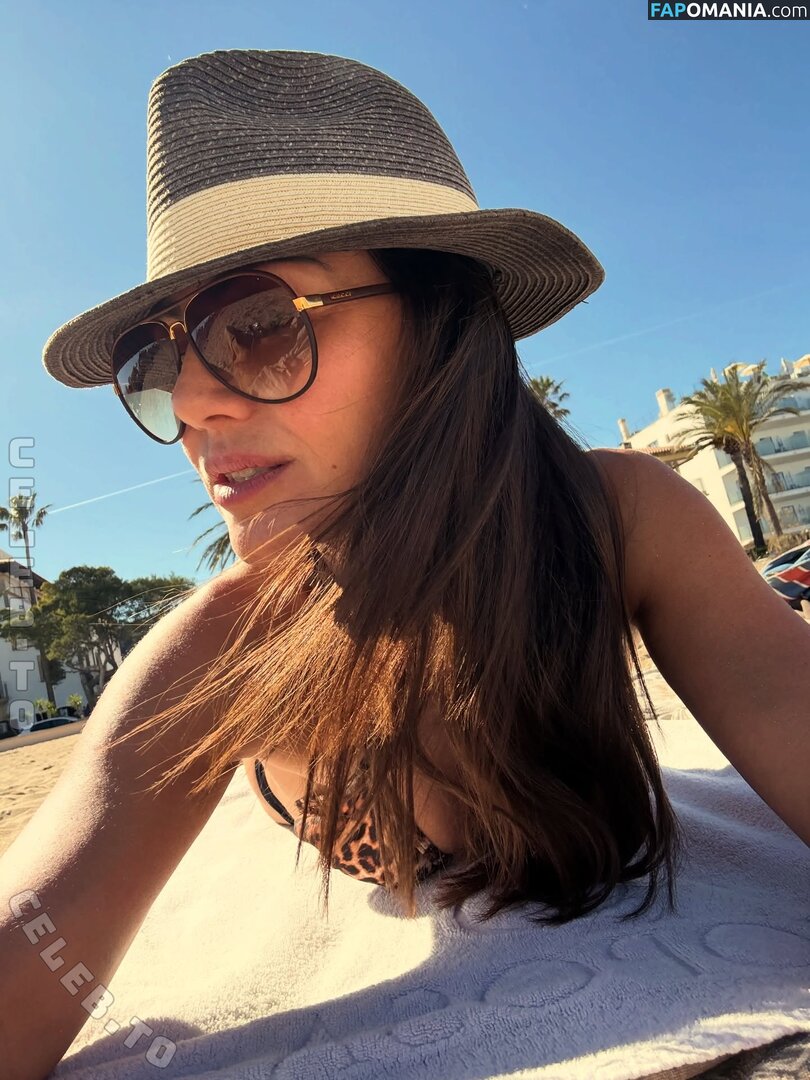 Nazan Eckes / nazaneckes Обнажённый OnlyFans  Утёкшее фото #7