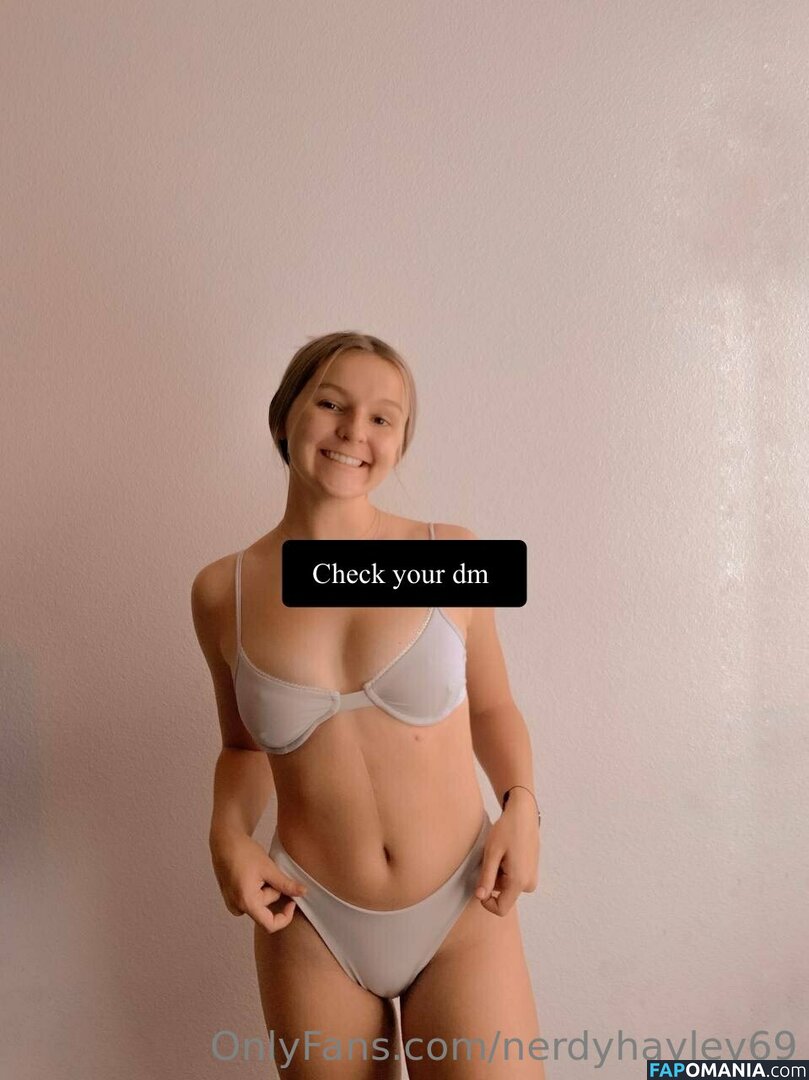 jhurley61299 / kittenjojo18 / nerdyhayley69 Обнажённый OnlyFans  Утёкшее фото #6