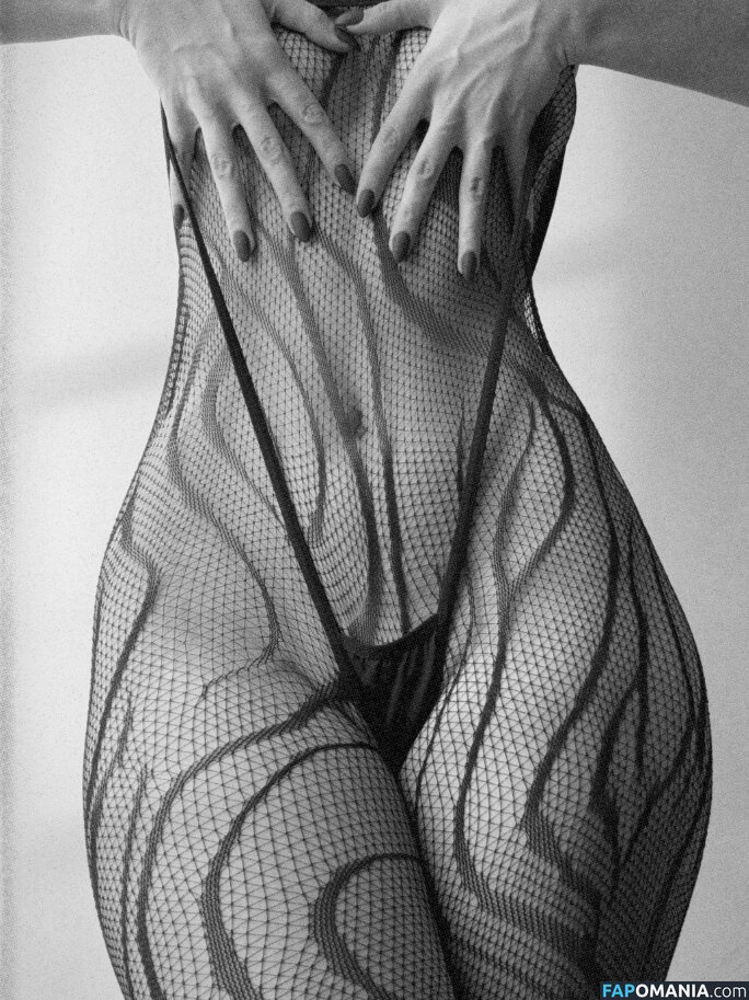 nevergothelf / nevernotgoth Обнажённый OnlyFans  Утёкшее фото #1