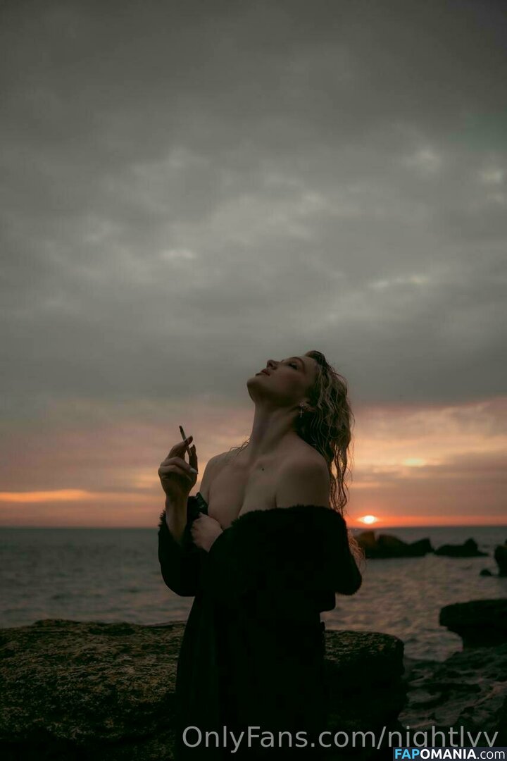 elara_moonq / nightly / nightlyy Обнажённый OnlyFans  Утёкшее фото #479