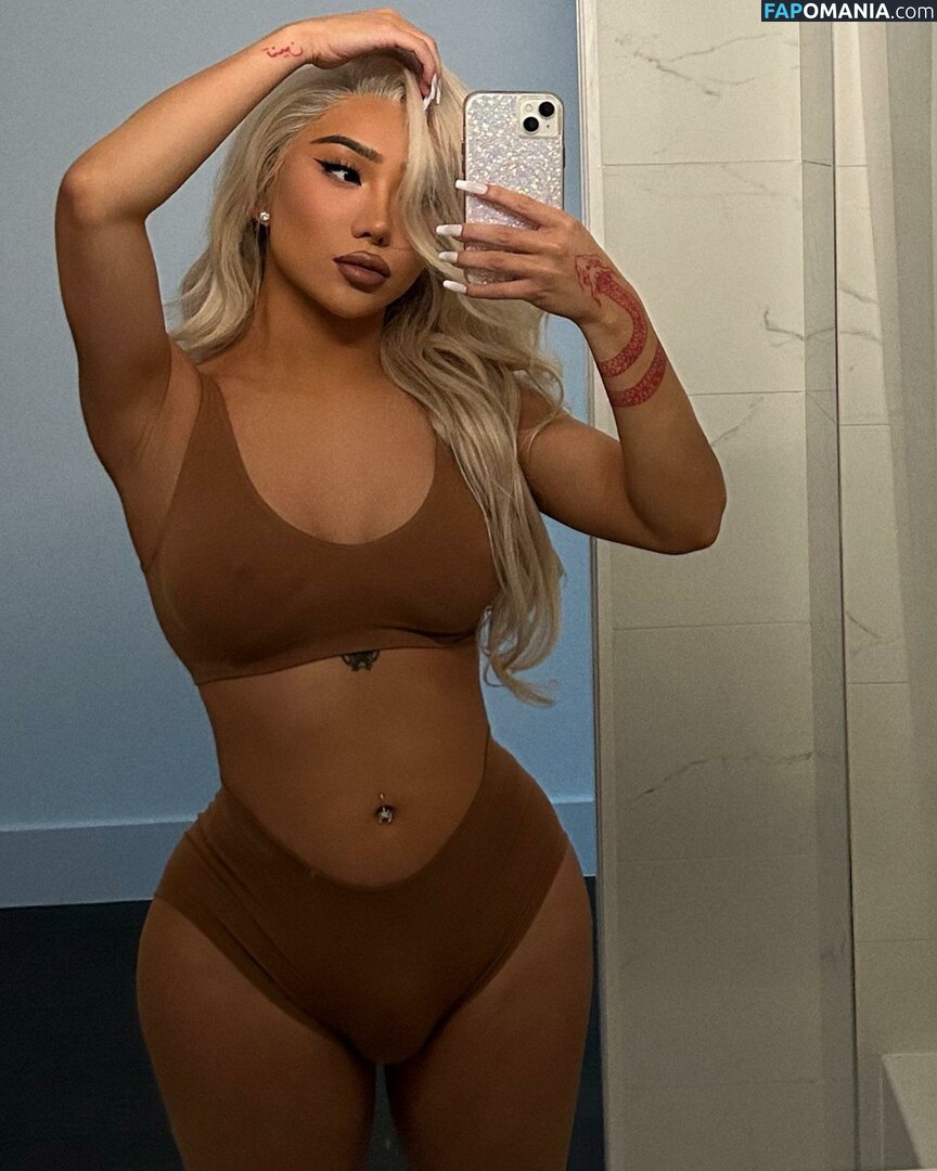 Nikita Dragun / nikitadragun Обнажённый OnlyFans  Утёкшее фото #9