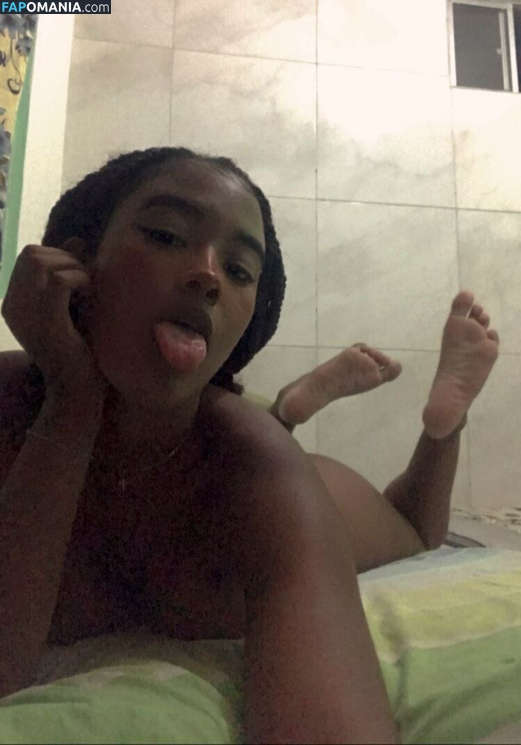 ninfetinha vih / ninfetinhavivi / ninnidavid / shygirlfromeurope Обнажённый OnlyFans  Утёкшее фото #4