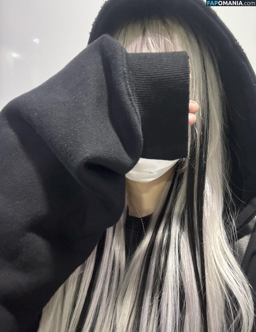 Nyo_nyenya / cjw010615 / cjw010615... / https: / moemoedevil_rain / moemoedevil_rain... / nyonye_nya Обнажённый OnlyFans  Утёкшее фото #32