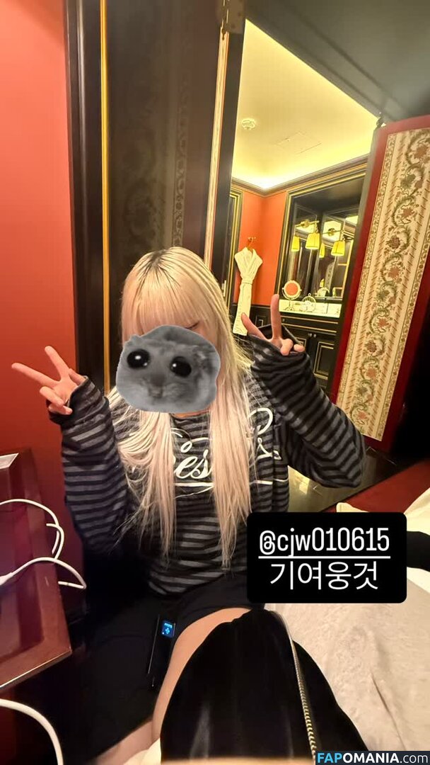 Nyo_nyenya / cjw010615 / cjw010615... / https: / moemoedevil_rain / moemoedevil_rain... / nyonye_nya Обнажённый OnlyFans  Утёкшее фото #38