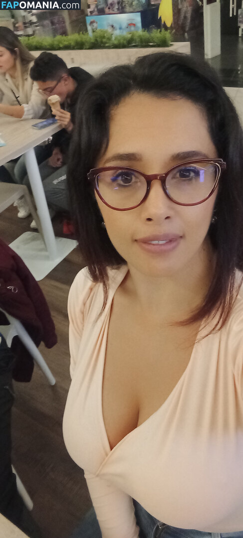 Officefacil / Vivi Becerra / vivi.v / vivi_officefacil / vivib0808 Обнажённый OnlyFans  Утёкшее фото #7