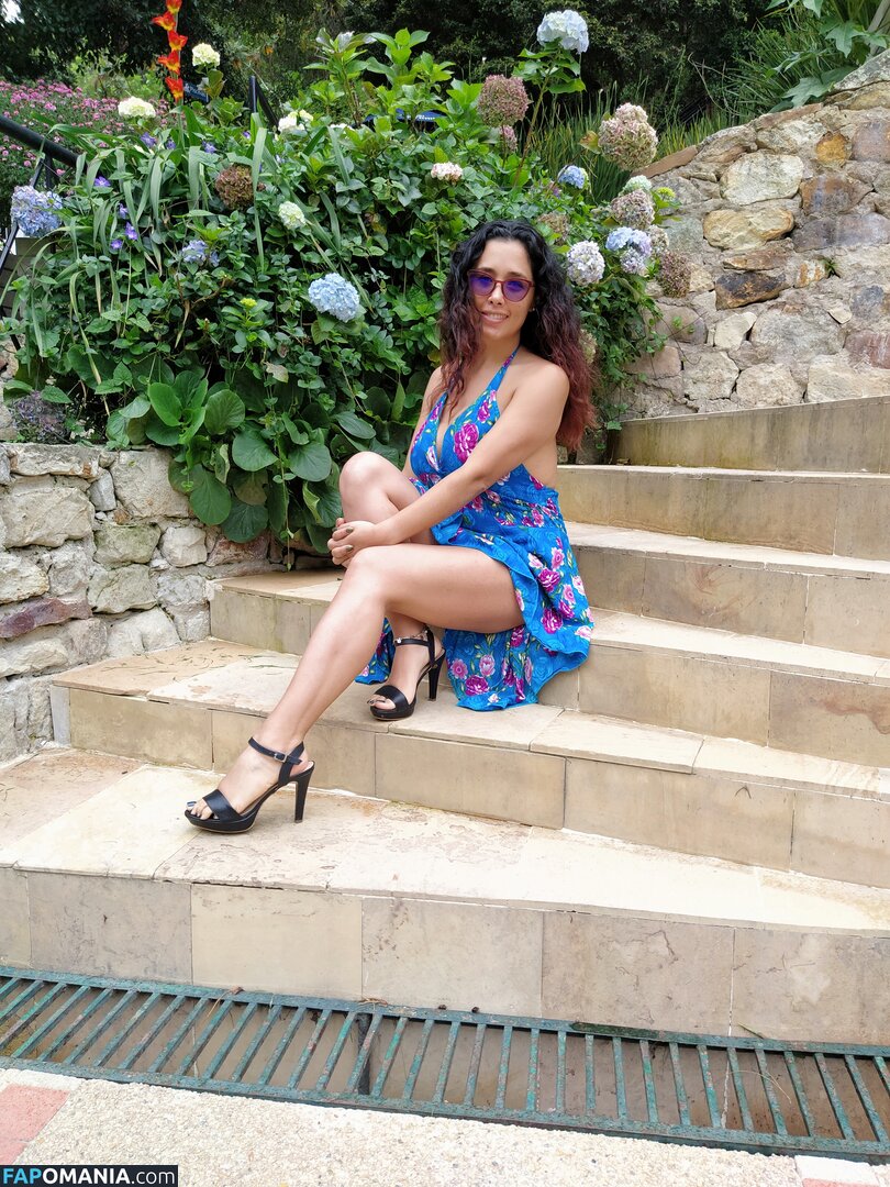 Officefacil / Vivi Becerra / vivi.v / vivi_officefacil / vivib0808 Обнажённый OnlyFans  Утёкшее фото #131