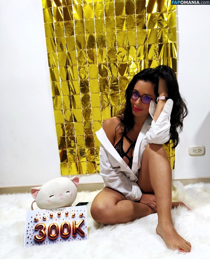 Officefacil / Vivi Becerra / vivi.v / vivi_officefacil / vivib0808 Обнажённый OnlyFans  Утёкшее фото #237