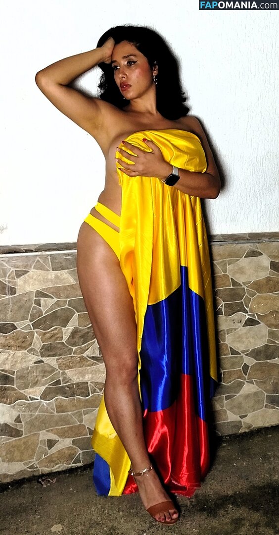 Officefacil / Vivi Becerra / vivi.v / vivi_officefacil / vivib0808 Обнажённый OnlyFans  Утёкшее фото #320