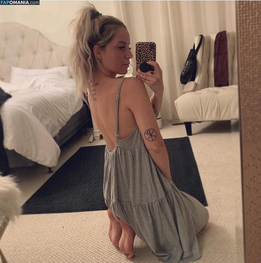 officialcorimiles / officialcorimiles-ig Обнажённый OnlyFans  Утёкшее фото #3