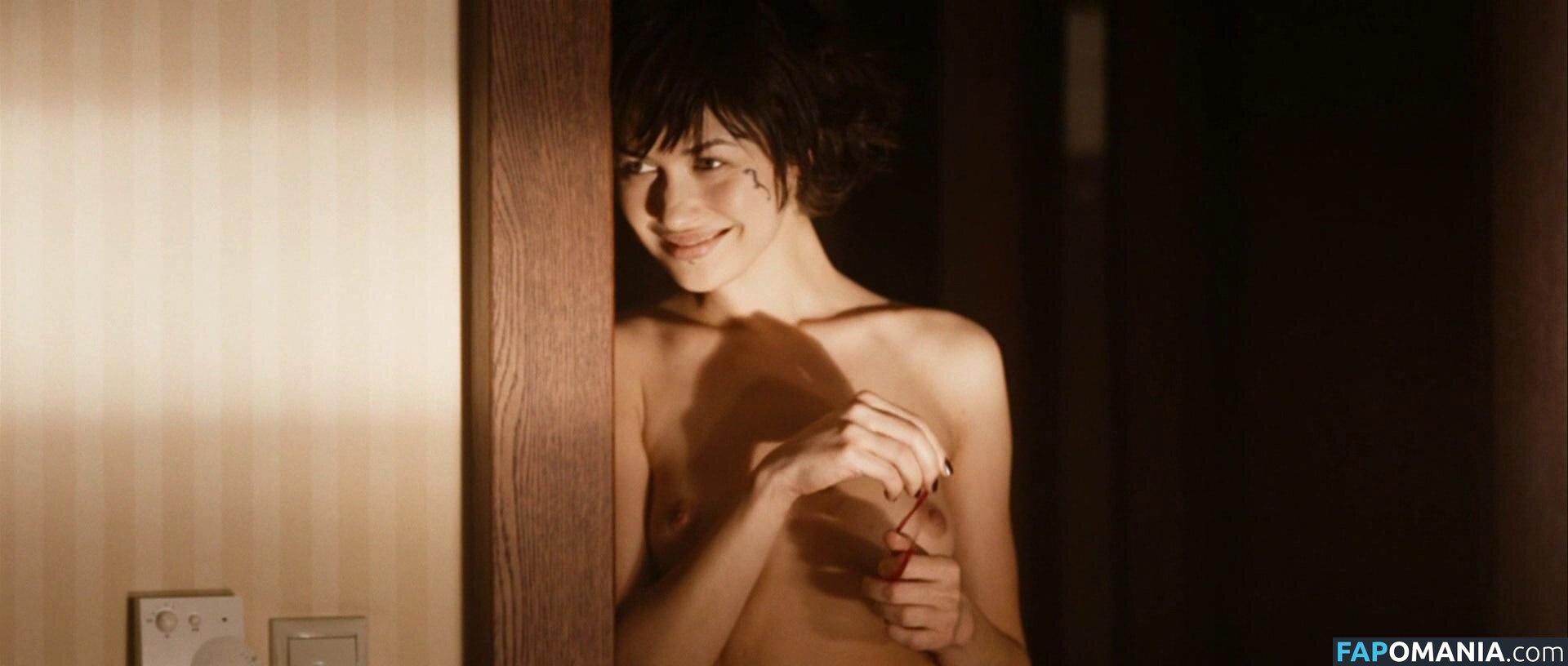 Olga Kurylenko / olgakurylenkoofficial Обнажённый OnlyFans  Утёкшее фото #1