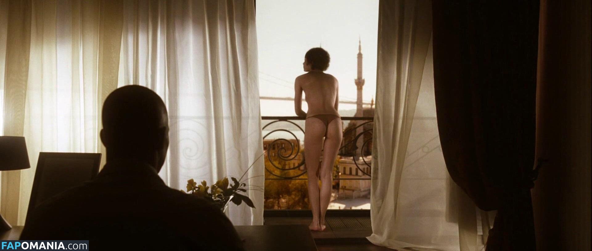 Olga Kurylenko / olgakurylenkoofficial Обнажённый OnlyFans  Утёкшее фото #3