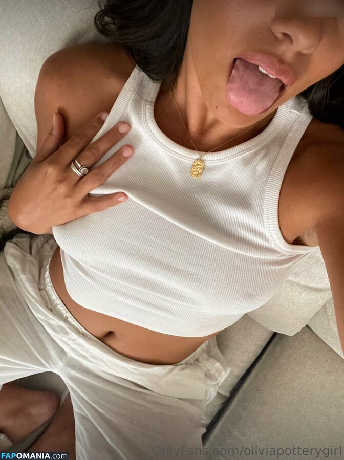 Olivia Webb / Potterygirl / oliviahamerwebb / oliviapotterygirl Обнажённый OnlyFans  Утёкшее фото #11