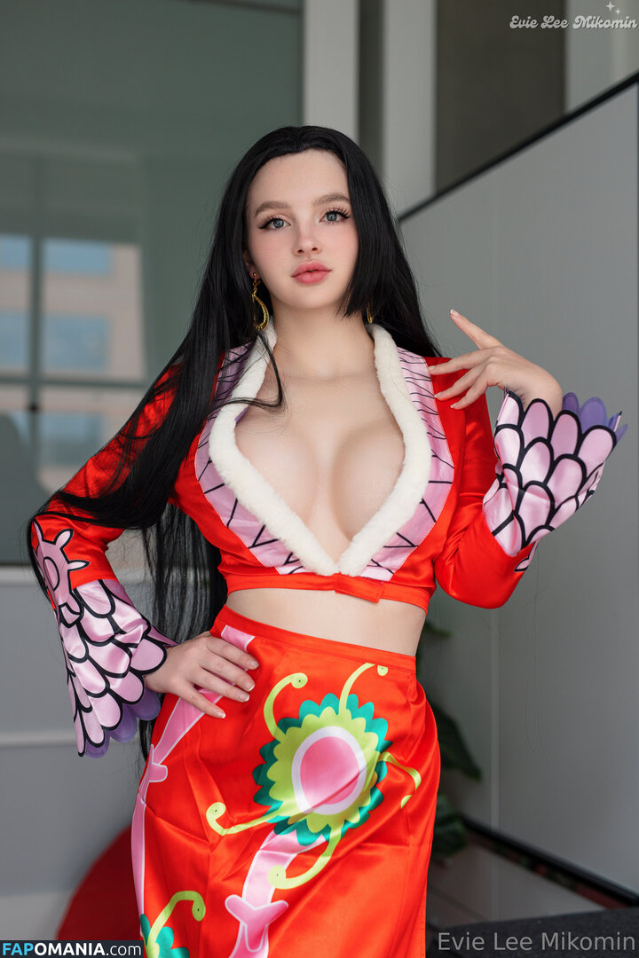One Piece / OnePieceAnime / https: / onepieceanimeofficial Обнажённый OnlyFans  Утёкшее фото #647