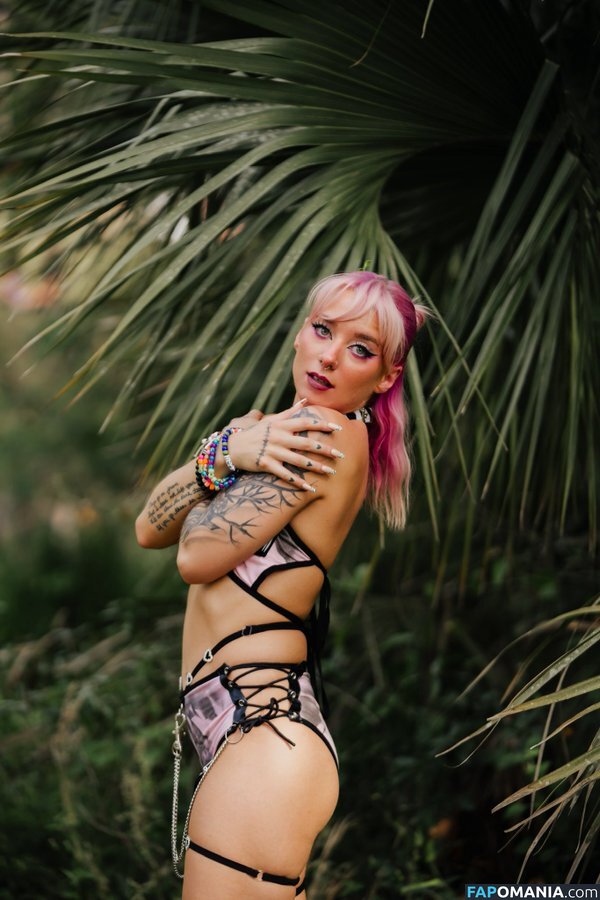 chloeblackz / onevegetabletwo Обнажённый OnlyFans  Утёкшее фото #2