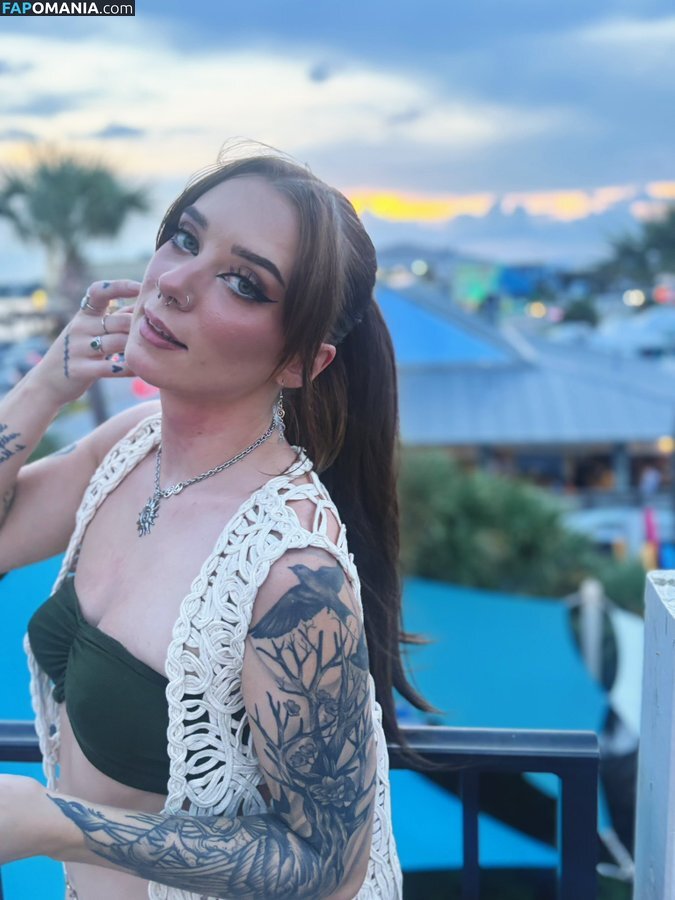 chloeblackz / onevegetabletwo Обнажённый OnlyFans  Утёкшее фото #6