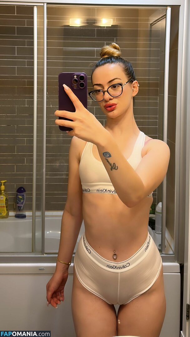 Oznur Guven / oz_nurunuz / oznurunuz / oznurunuzz Обнажённый OnlyFans  Утёкшее фото #15
