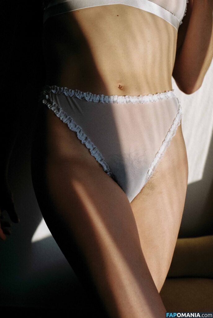 paeulini Обнажённый OnlyFans  Утёкшее фото #4