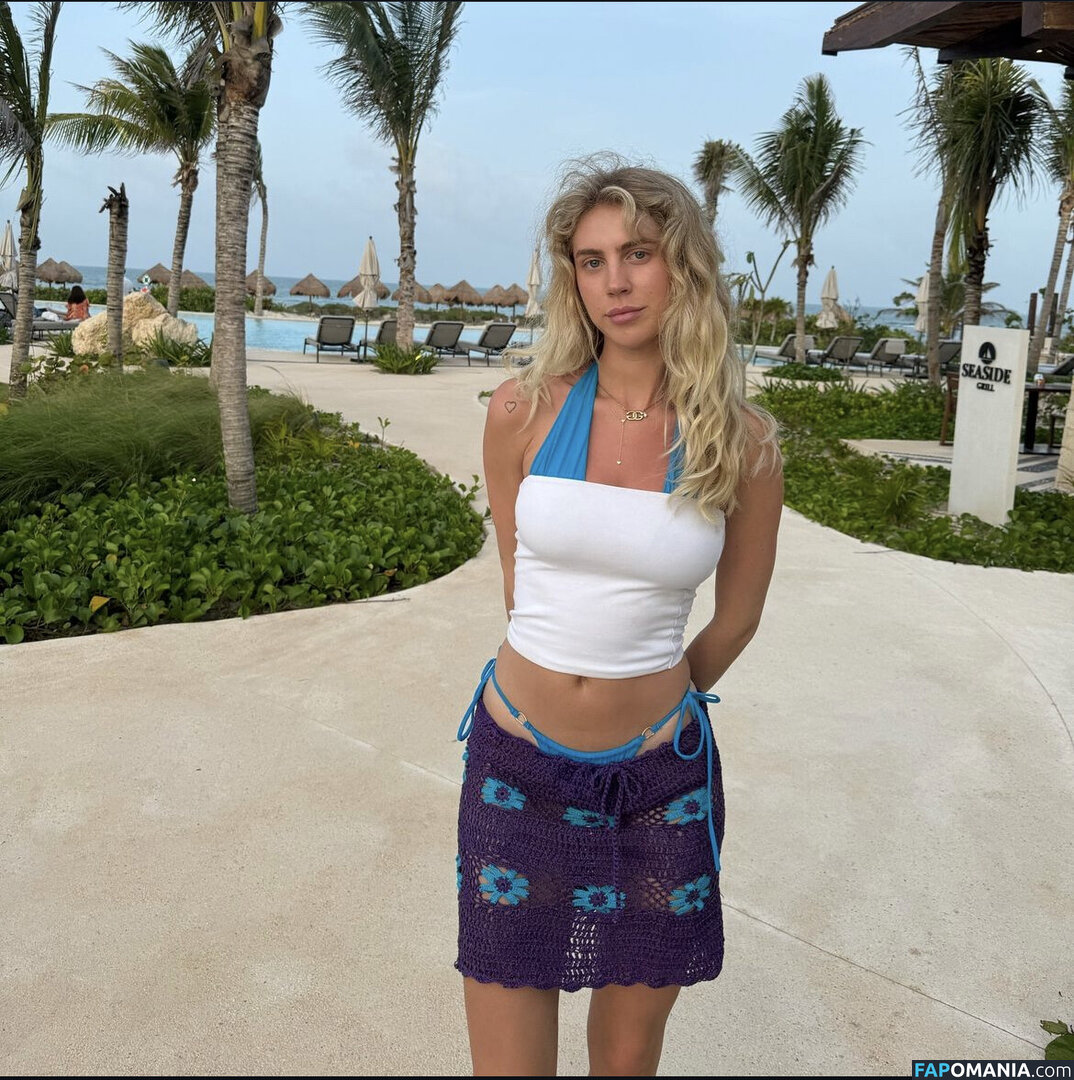Paislee Prince  / Paislee Prince / Eden Gross / Grannygirlfriend / paisleeprince1 Обнажённый OnlyFans  Утёкшее фото #16