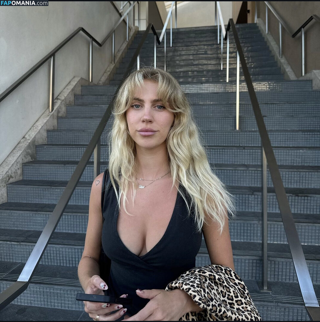 Paislee Prince  / Paislee Prince / Eden Gross / Grannygirlfriend / paisleeprince1 Обнажённый OnlyFans  Утёкшее фото #20