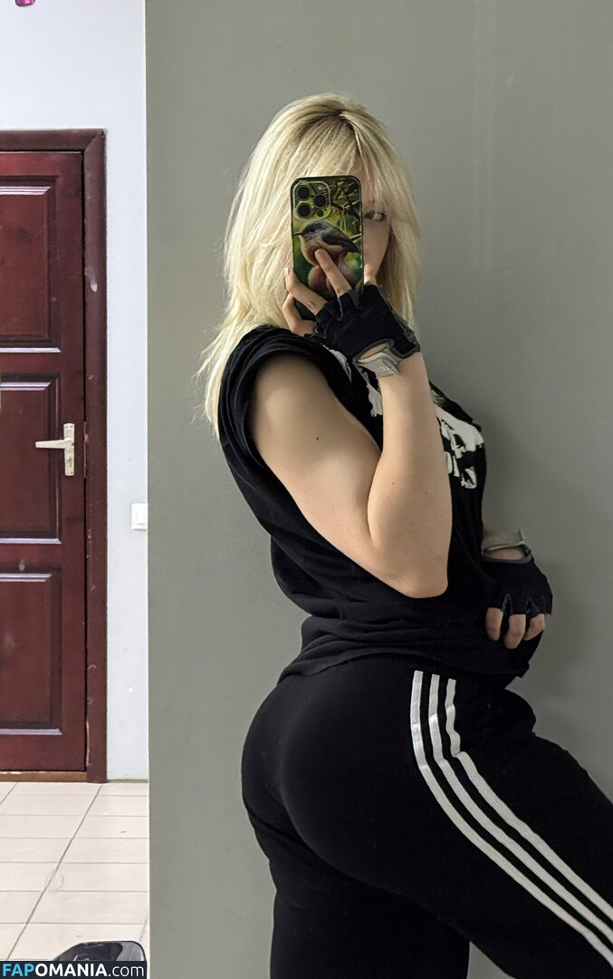 Pelememe / pelmen_memes Обнажённый OnlyFans  Утёкшее фото #3