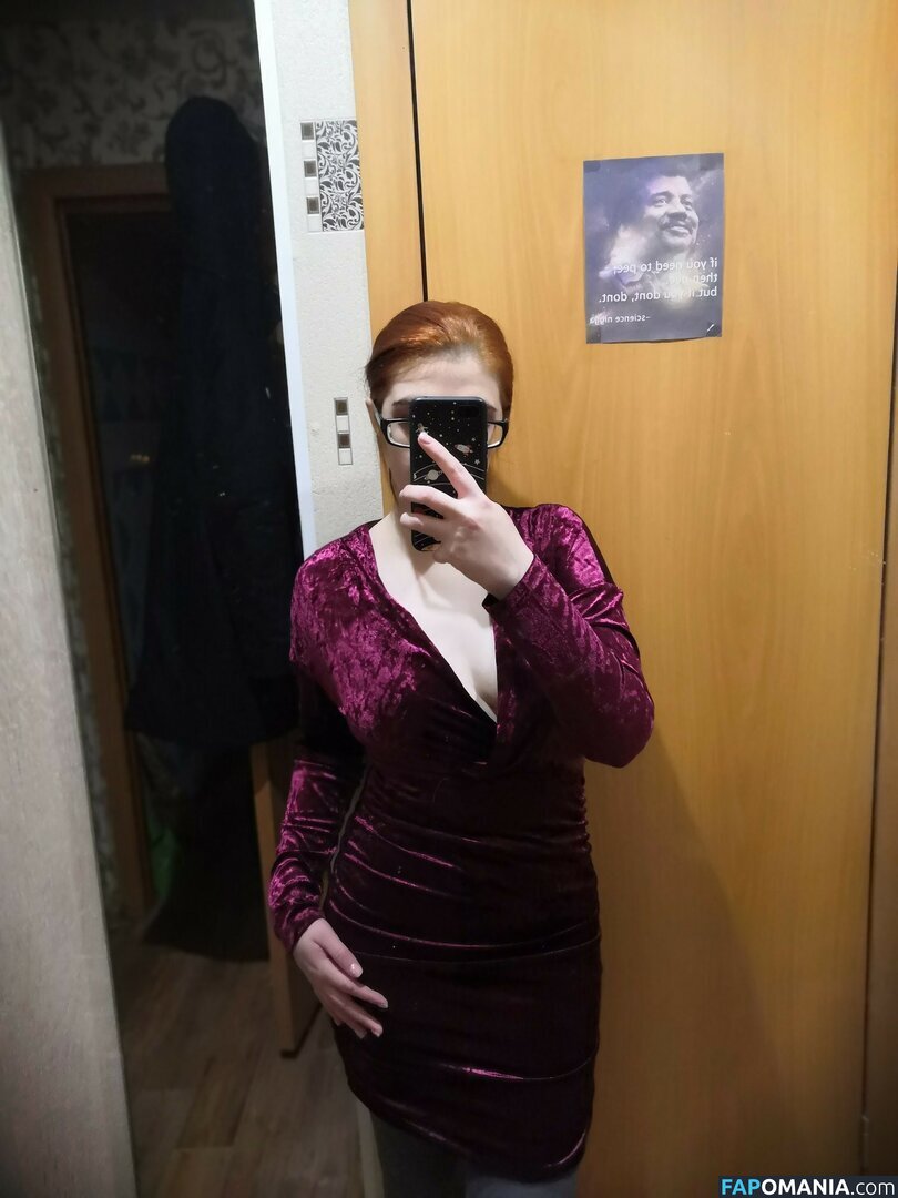 Pelmeshek_Syma / redfury_fox Обнажённый OnlyFans  Утёкшее фото #1