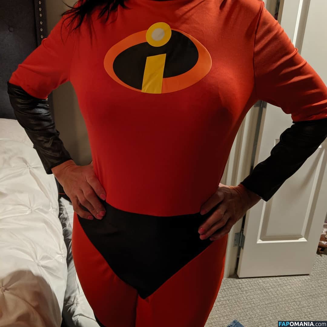 Polly Anna / PollytheMilf / https: Обнажённый OnlyFans  Утёкшее фото #1